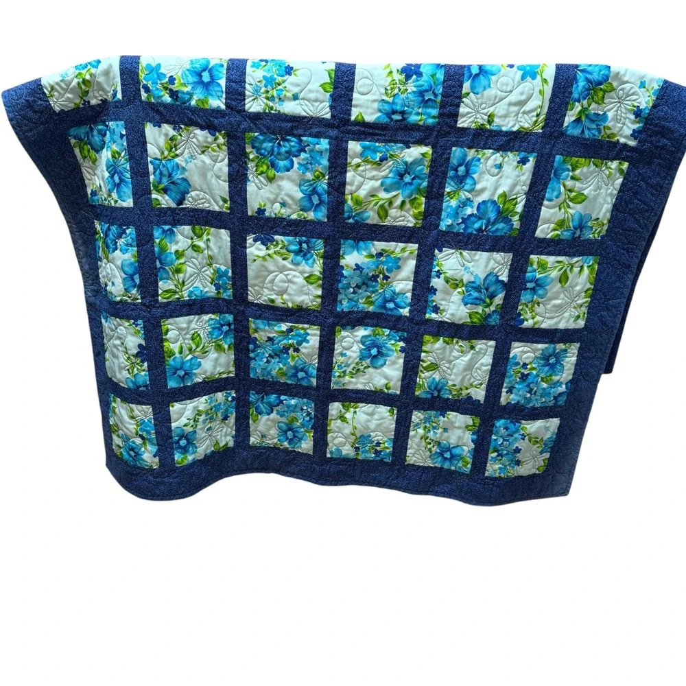 VTG Handmade Blue Floral Hibiscus Patchwork‎ Quilt Navy Tropical Coastal Blanket